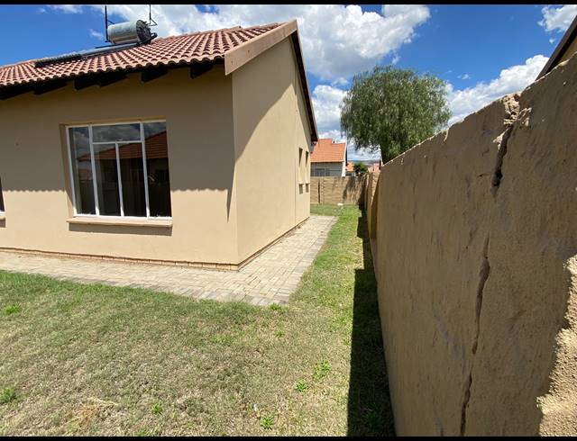 3 BEDROOM HOUSE FOR SALE IN WATERKLOOF EAST